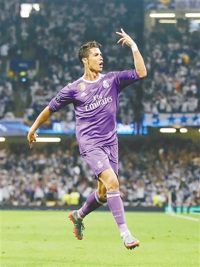 还因为她与 还因为她与